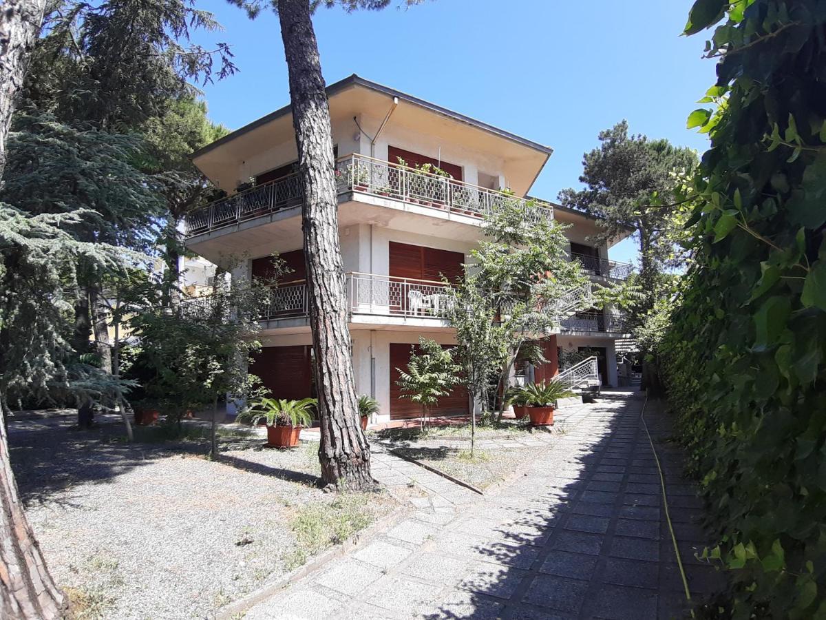 Appartamenti Estivi Lignano Sabbiadoro Exterior photo